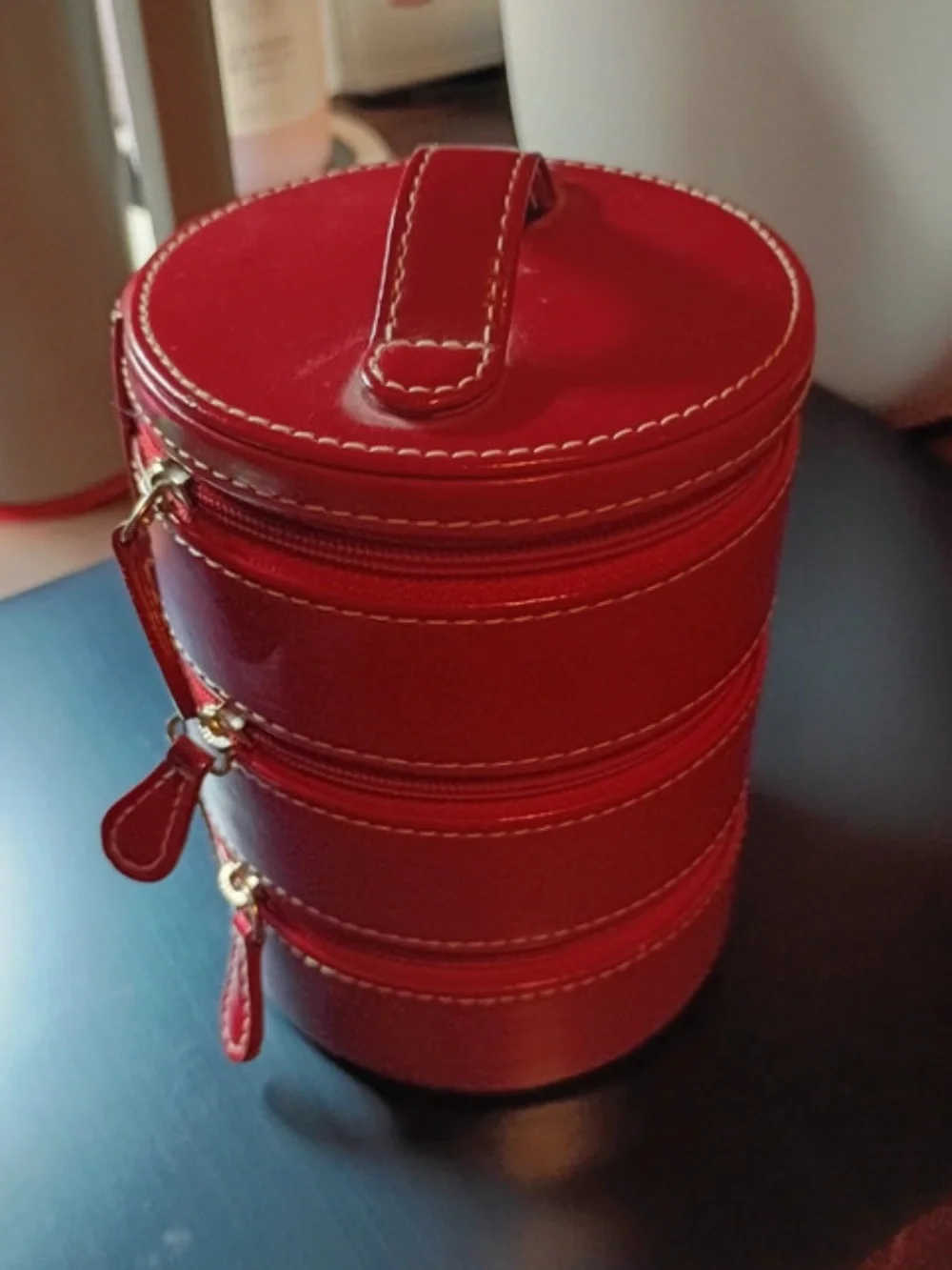 “Swing” Round Red Leather 3-Tier Swing Around Jewelry/Trinket Case (4” X 5”)